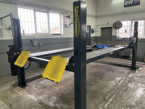 Post car lift - post,