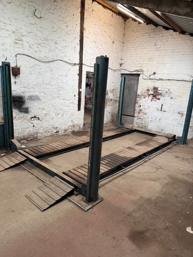 Bradbury post 3000kgs car - 4,